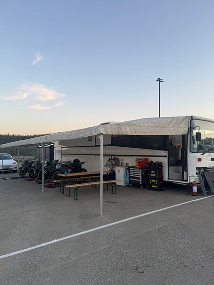 Volvo B10M Camping/motorsport buss 2 of 11