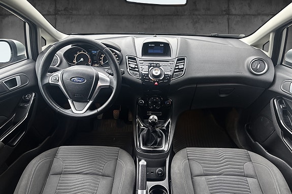 Ford Fiesta 5 of 9