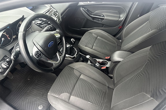 Ford Fiesta 6 of 9