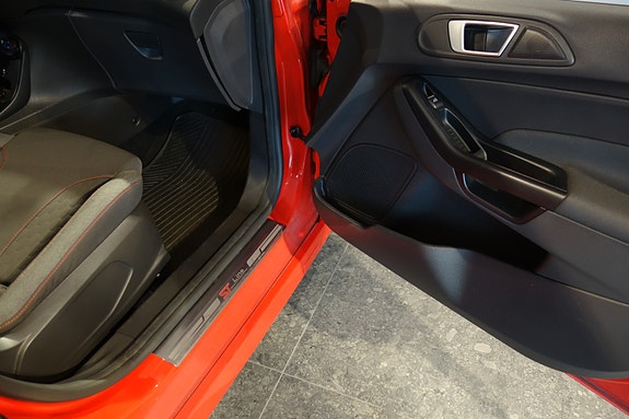 Ford Fiesta 17 of 29