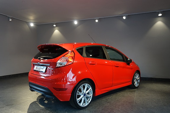 Ford Fiesta 9 of 29