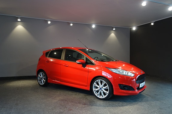 Ford Fiesta 2 of 29
