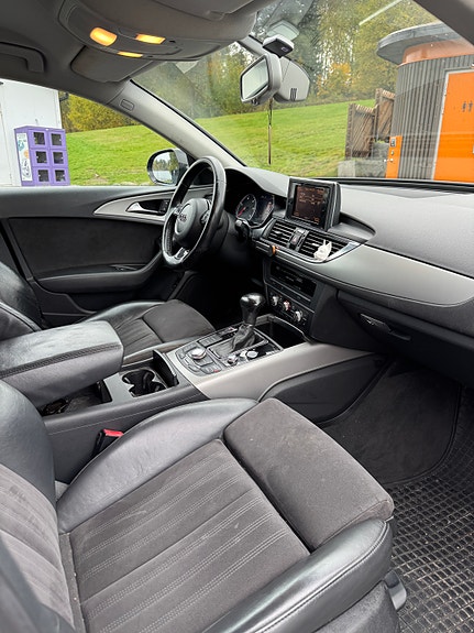 Audi A6 12 of 12