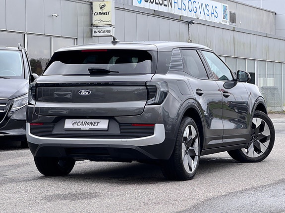 Ford Explorer 19 of 29