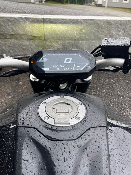 Yamaha MT-07 4 of 7