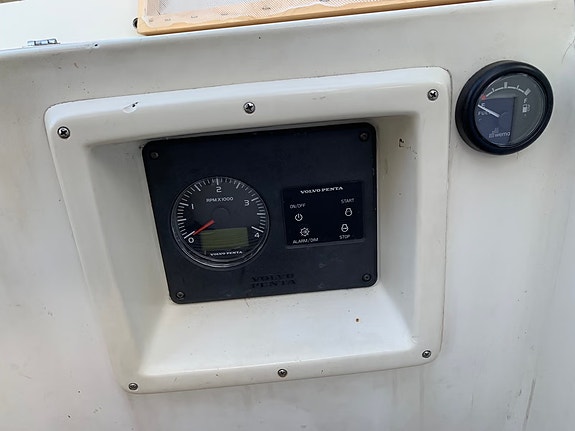 Sunwind 27 – velholdt seilbåt  med nyere motor 29 of 30