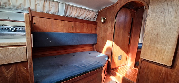 Sunwind 27 – velholdt seilbåt  med nyere motor 5 of 30