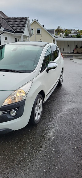 Peugeot 3008 4 of 12