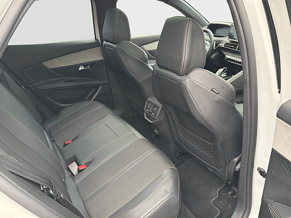 Peugeot 3008 15 of 19