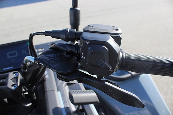 CFMOTO C4 Touring 9 of 14