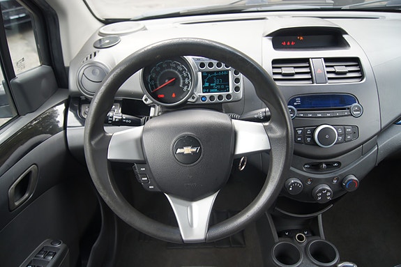 Chevrolet Spark 12 of 12