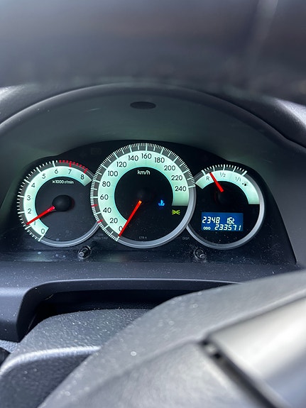 Toyota Corolla Verso 8 of 14
