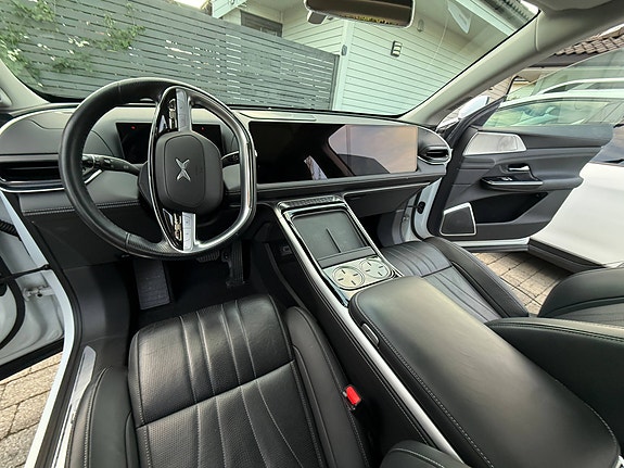 XPeng G9 11 of 26