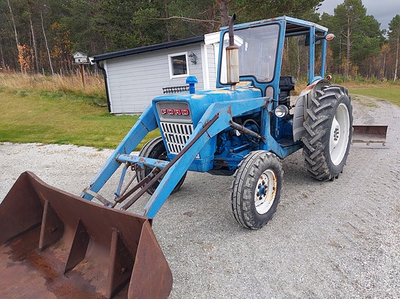 Ford 3000 3 of 7