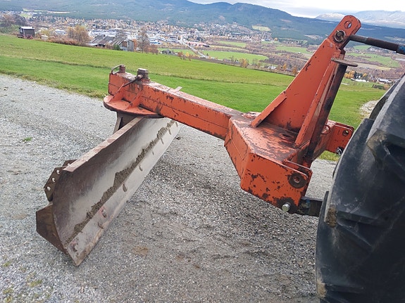 Ford 3000 5 of 7