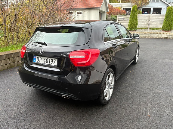 Mercedes-Benz A160 d 2 of 18