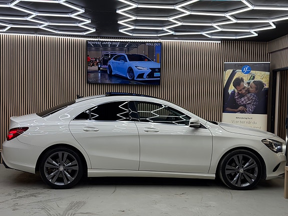 Mercedes-Benz CLA180 23 of 30