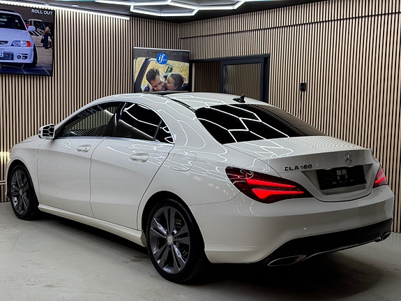 Mercedes-Benz CLA180 14 of 30