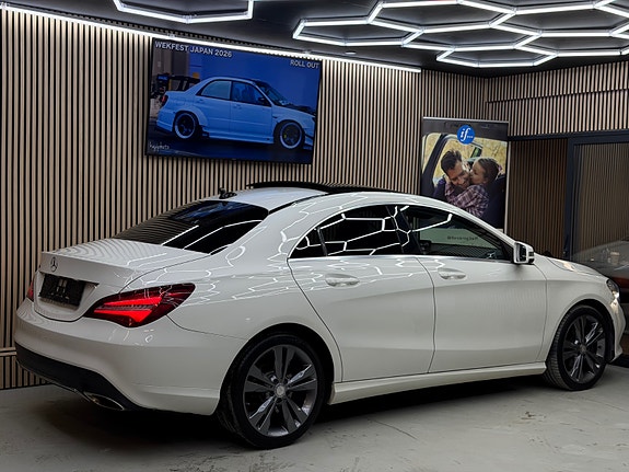 Mercedes-Benz CLA180 22 of 30
