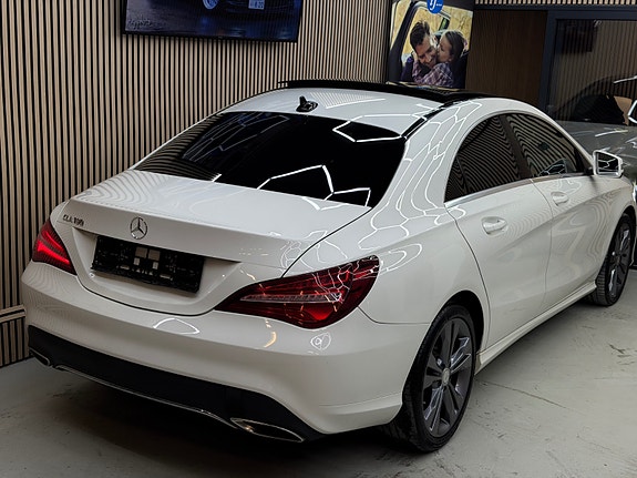 Mercedes-Benz CLA180 21 of 30