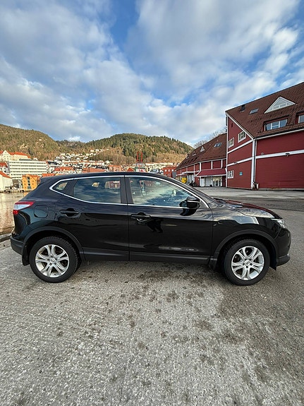 Nissan Qashqai 4 of 27
