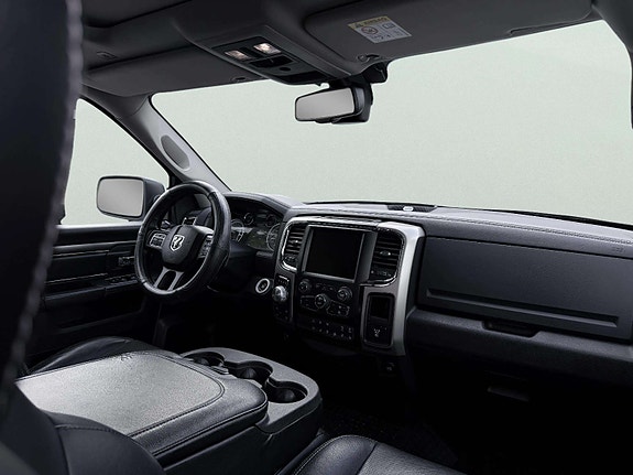 Dodge RAM 1500 18 of 30