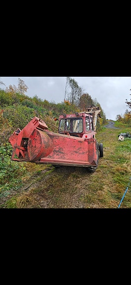 Massey Ferguson 135 3 of 5
