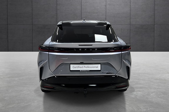 Lexus RZ450e 4 of 25