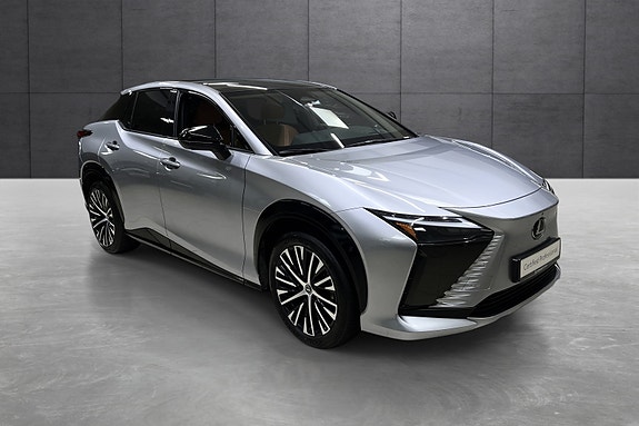 Lexus RZ450e 7 of 25
