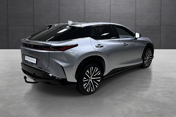 Lexus RZ450e 5 of 25