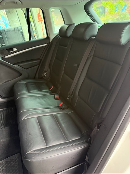 Volkswagen Tiguan 19 of 23