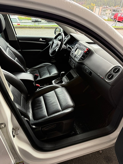 Volkswagen Tiguan 13 of 23