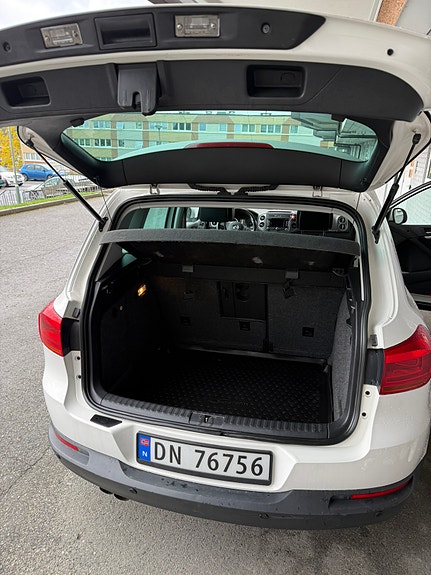 Volkswagen Tiguan 7 of 23