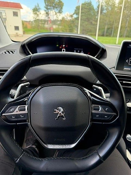 Peugeot 5008 21 of 30