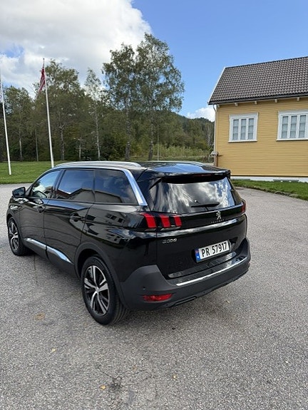 Peugeot 5008 8 of 30