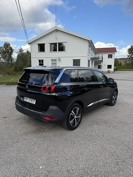 Peugeot 5008 6 of 30