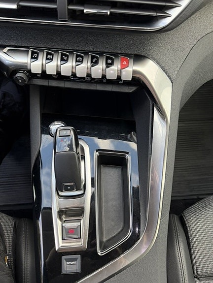 Peugeot 5008 23 of 30