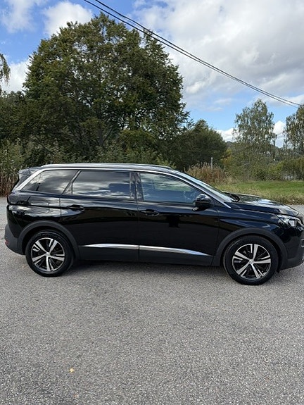 Peugeot 5008 5 of 30