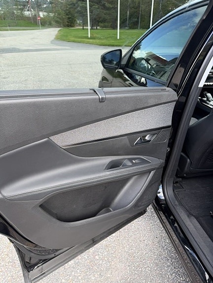 Peugeot 5008 16 of 30