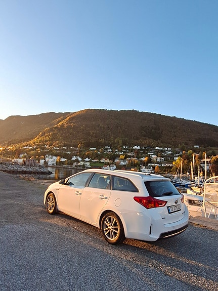Toyota Auris 20 of 20