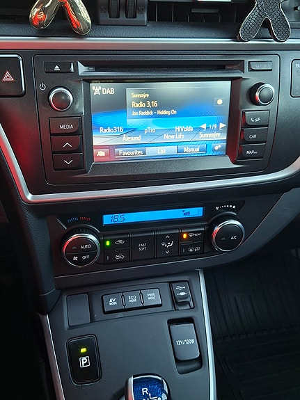 Toyota Auris 17 of 20