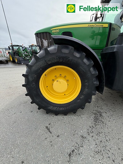 John Deere 6930 8 of 20
