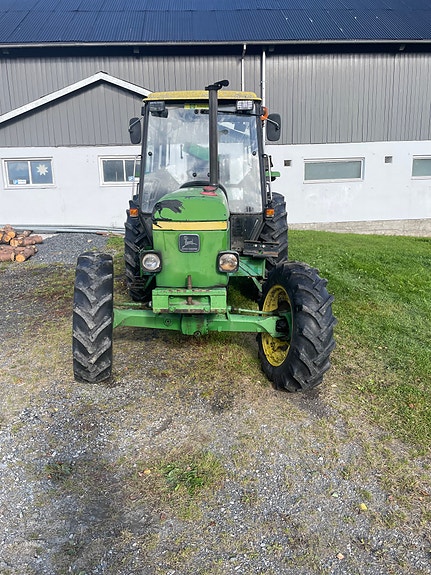 John Deere 1640 2 of 10