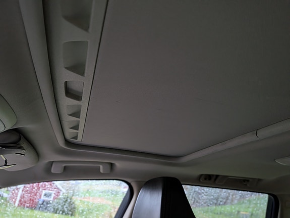 Volvo XC70 16 of 30