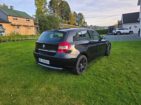 BMW 116i 6 of 12