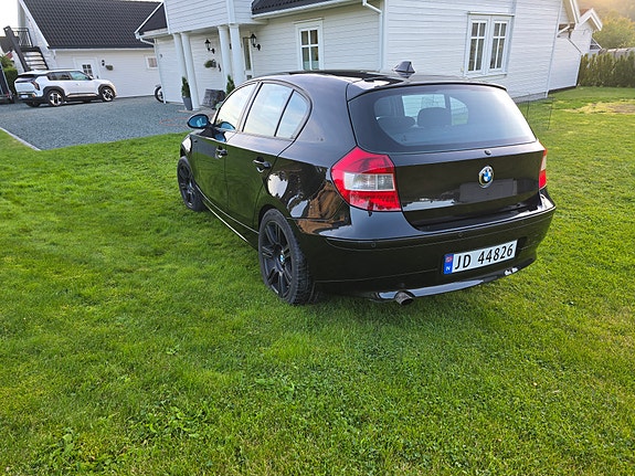 BMW 116i 7 of 12