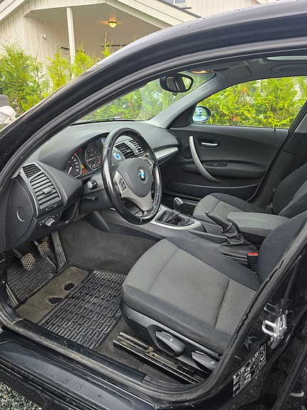 BMW 116i 10 of 12