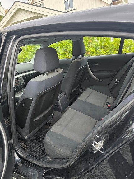 BMW 116i 11 of 12