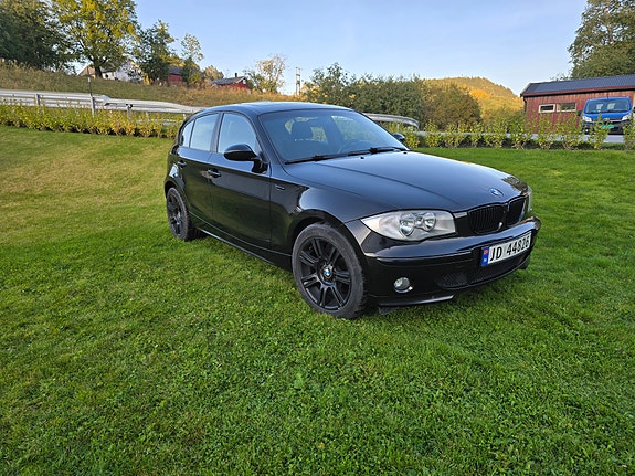 BMW 116i 9 of 12