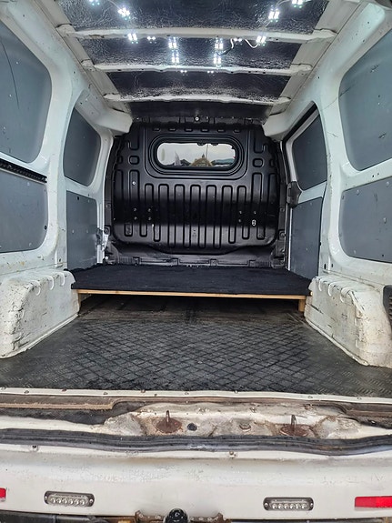 Nissan NV200 26 of 30
